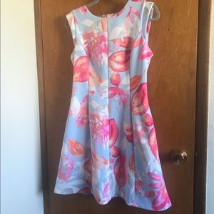 Bright 🌸 Vince Camuto dress size 10